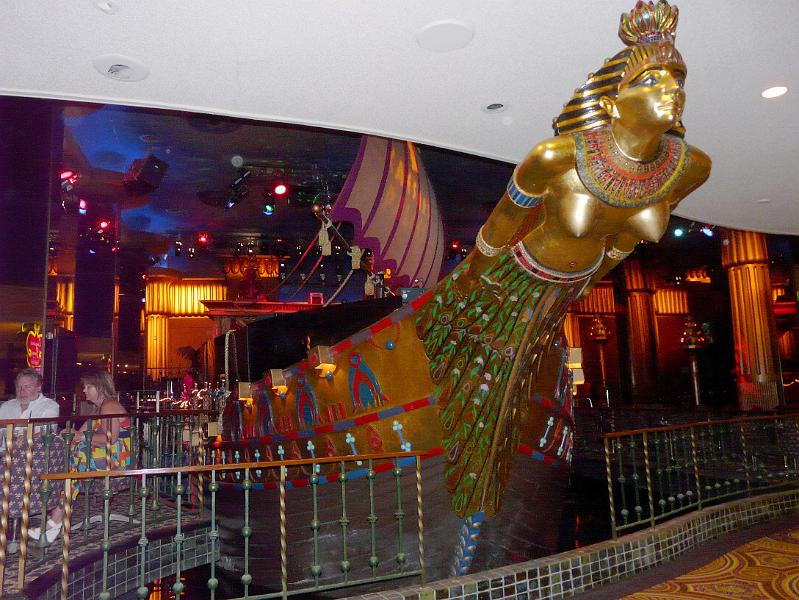 Caesar Palace P1020590.jpg
